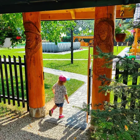 Chatki U Hanusi Сasa de vacaciones